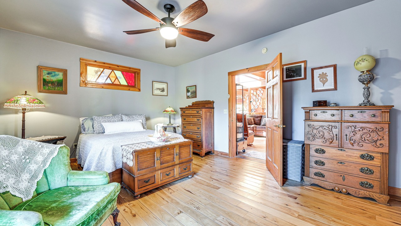 Photo of Bedroom in Round Top