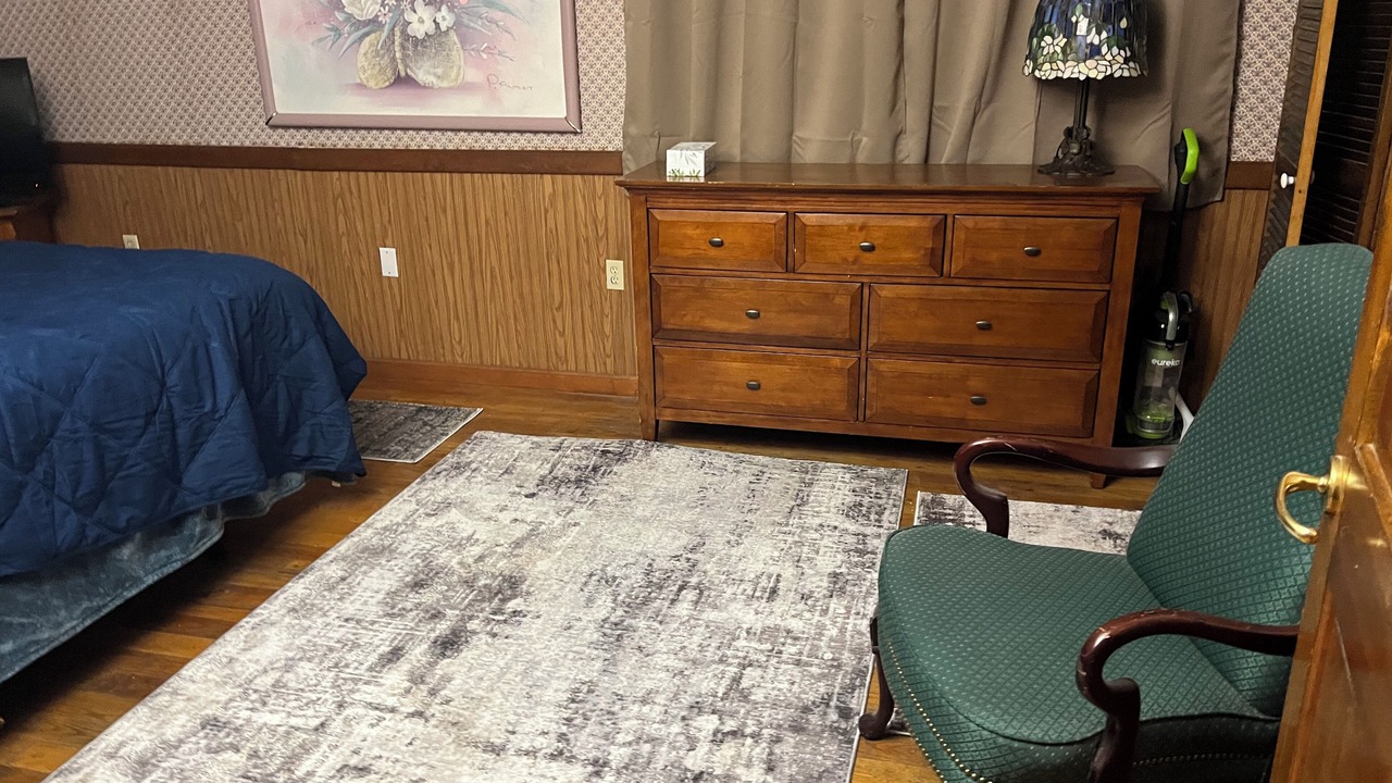 Photo of Bedroom in Warrensburg