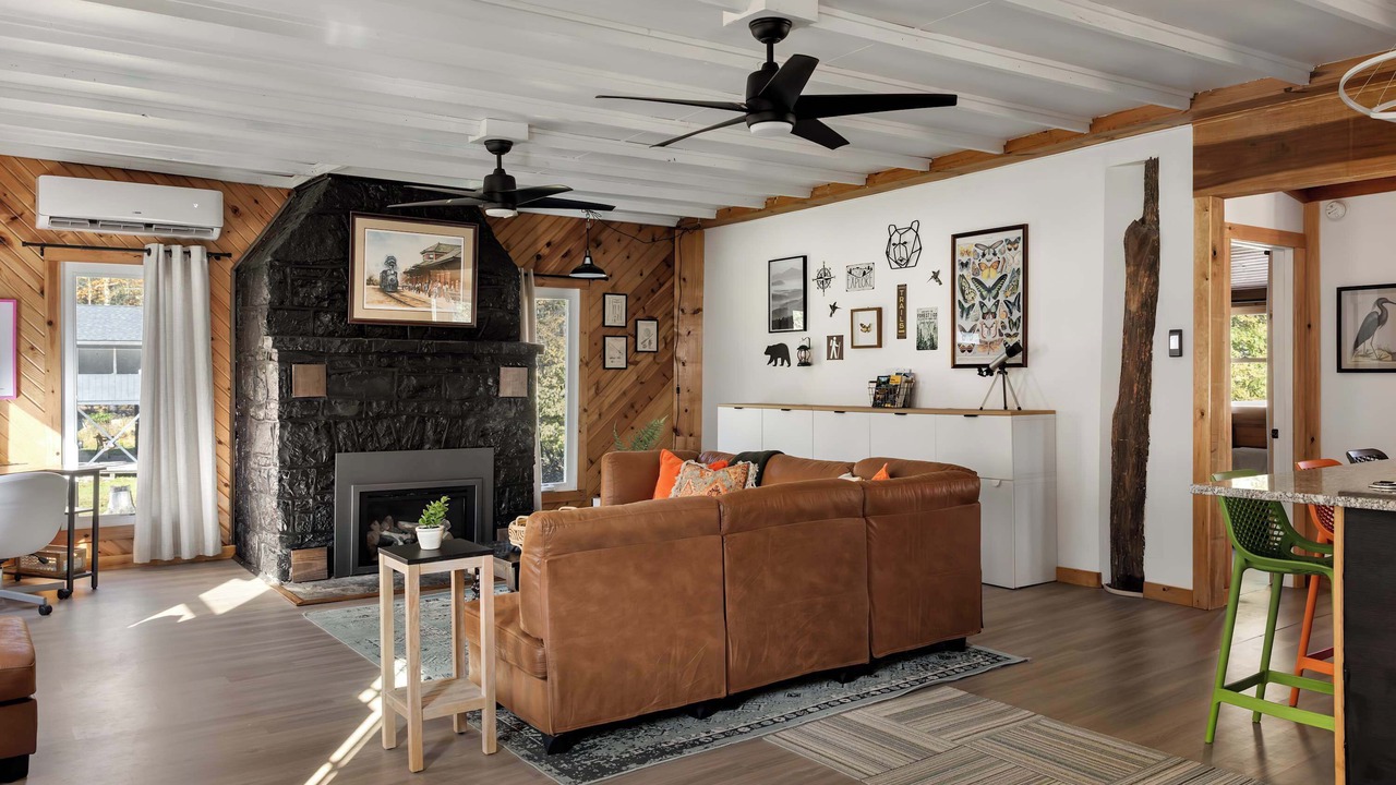 Photo of Livingroom in Hedgesville