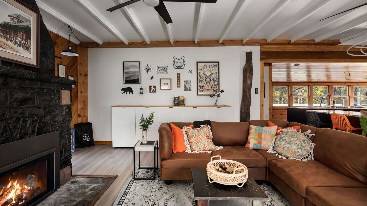 Photo of Livingroom in Hedgesville