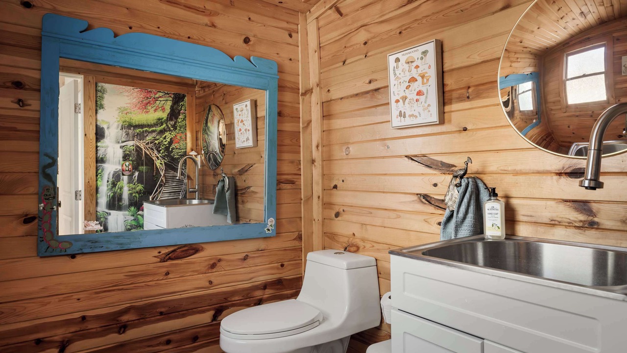 Photo of Bathroom in Hedgesville
