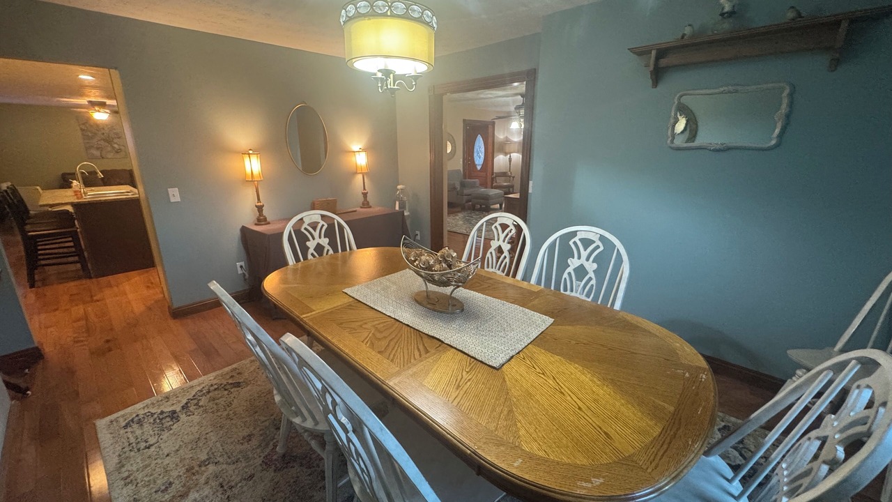 Photo of Bedroom in Louisa