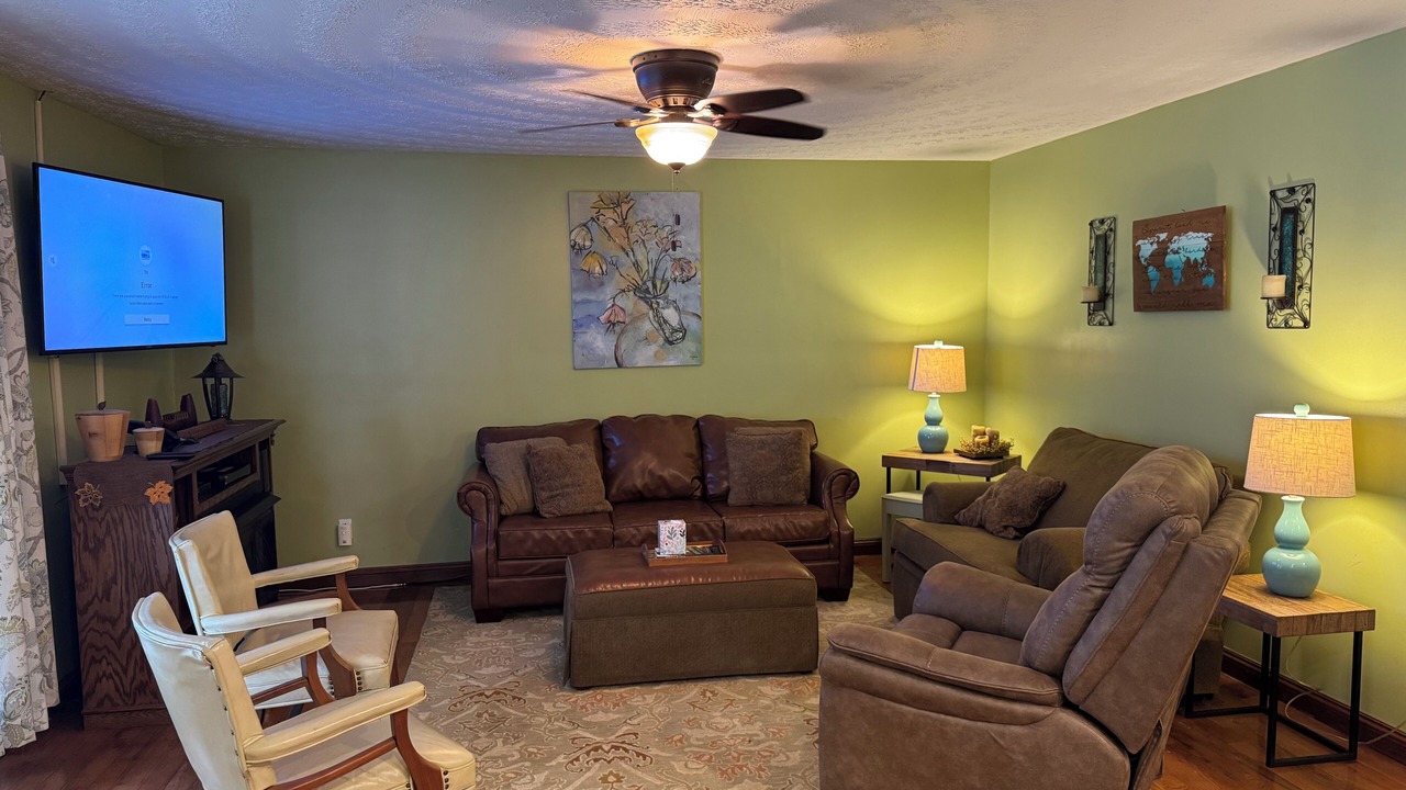 Photo of Bedroom in Louisa