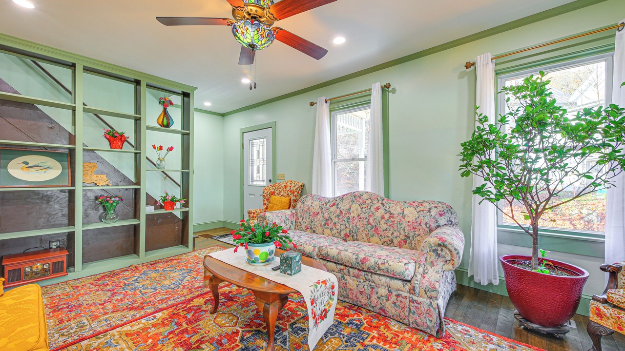 Photo of Livingroom in Springfield