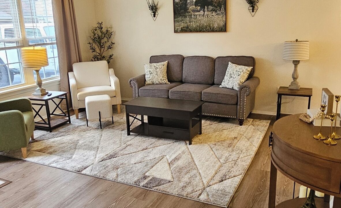 Photo of Livingroom in Howland Corners