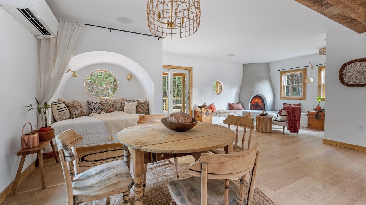 Photo of Livingroom in East Jewett