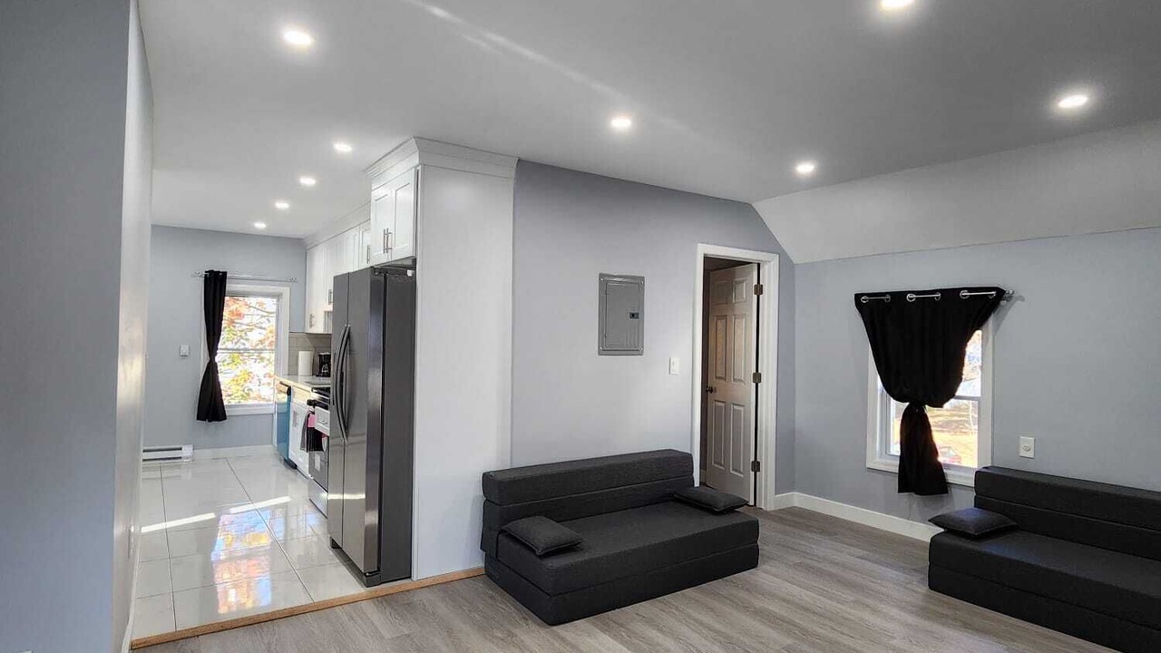 Photo of Livingroom in Teaneck