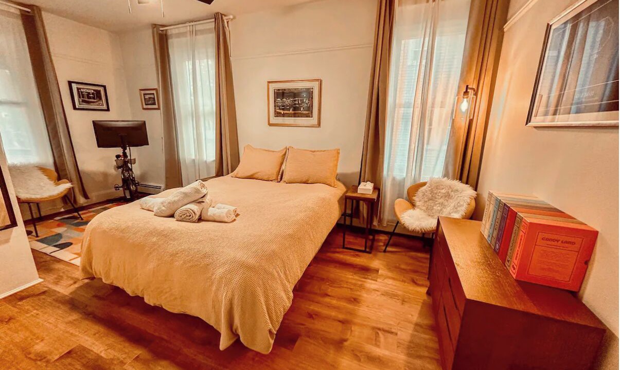 Photo of Bedroom in Saugerties