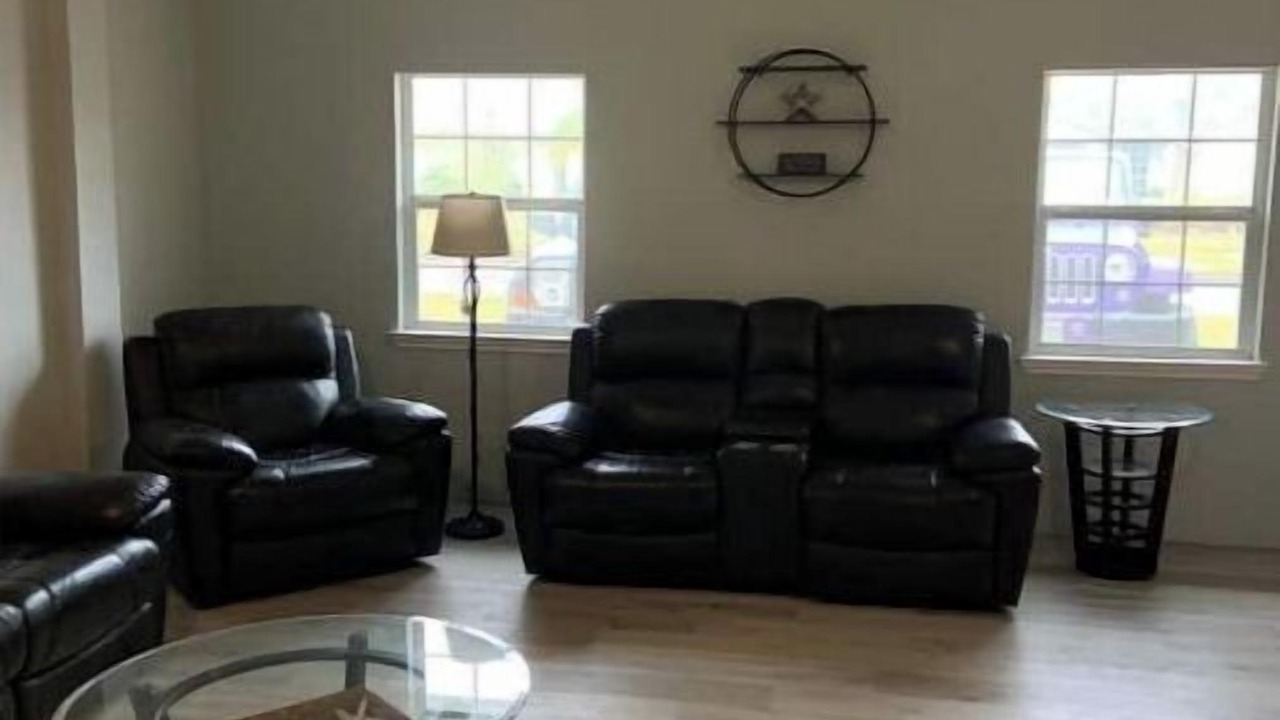 Photo of Livingroom in Southbelt/Ellington