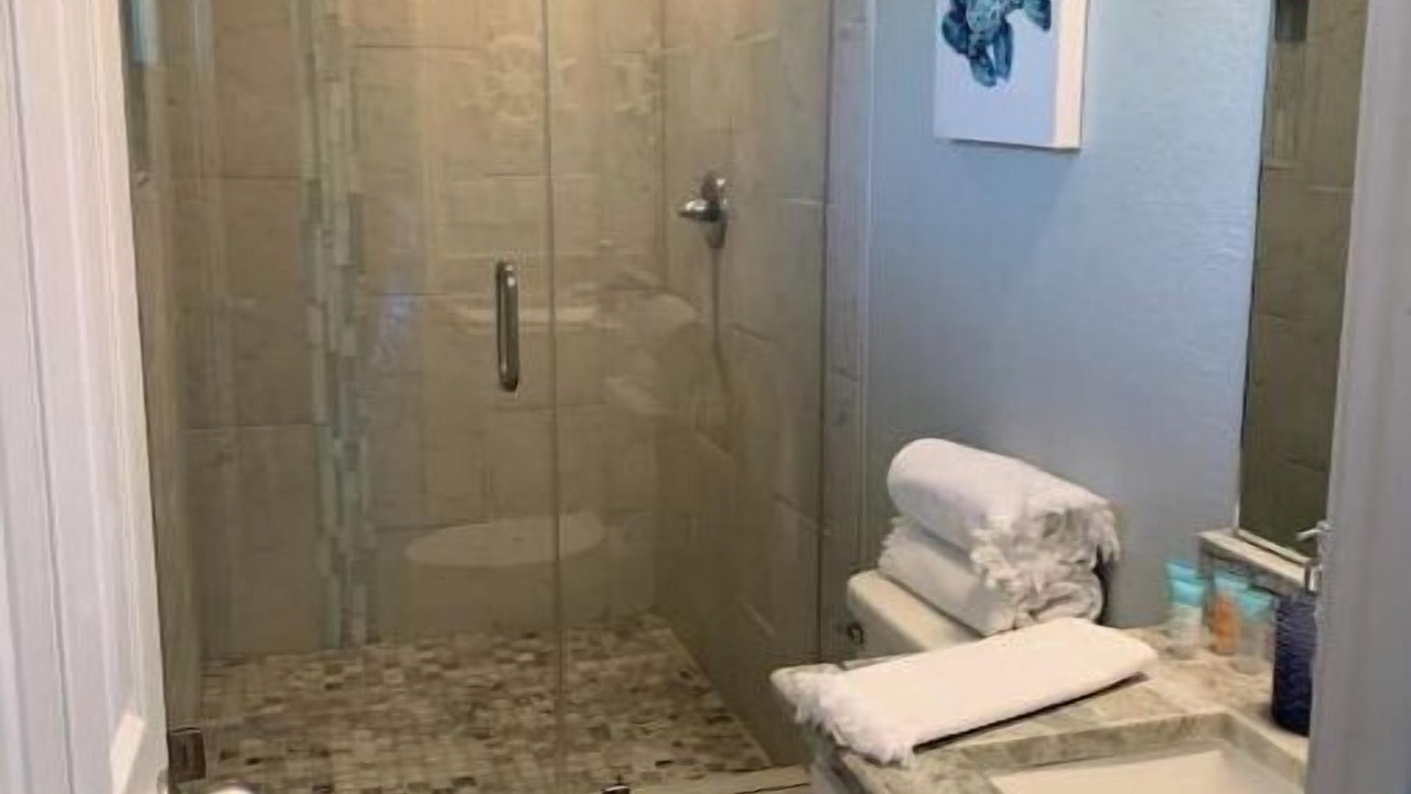 Photo of Bathroom in Southbelt/Ellington