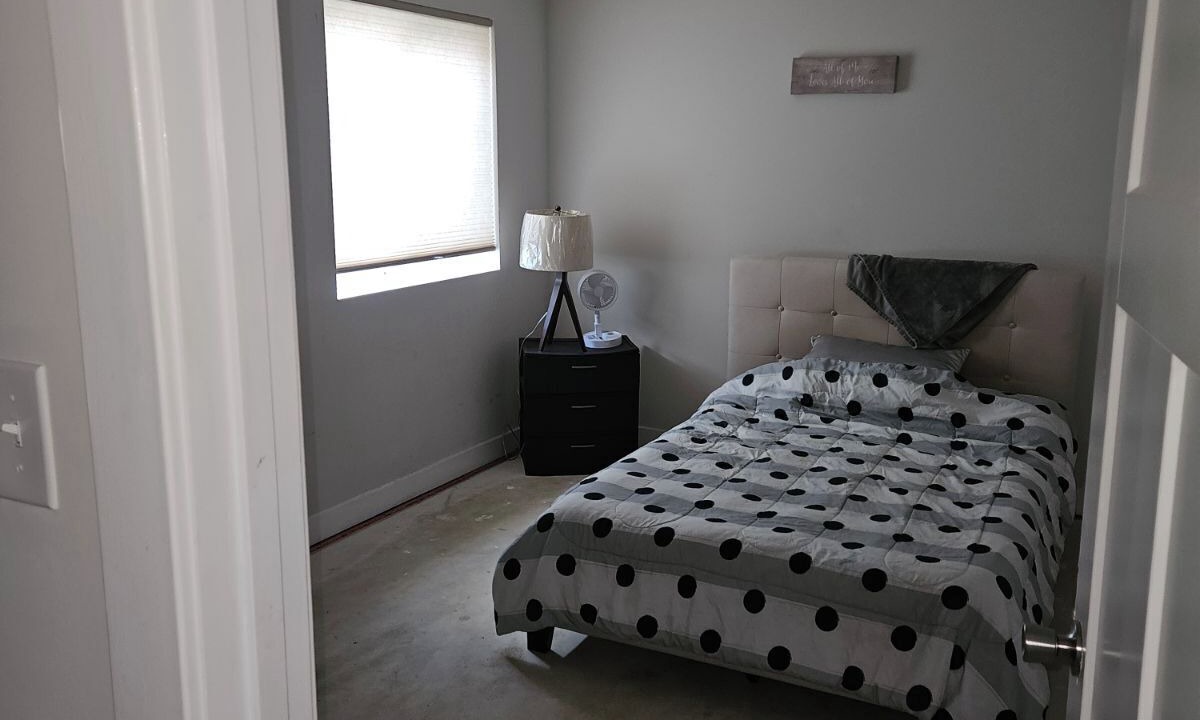 Photo of Bedroom in Smyrna