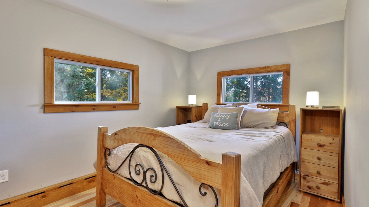 Photo of Bedroom in Forest Dale