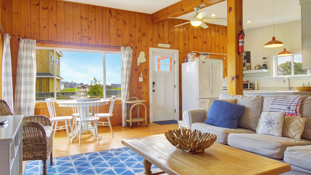 Photo of Livingroom in Phippsburg