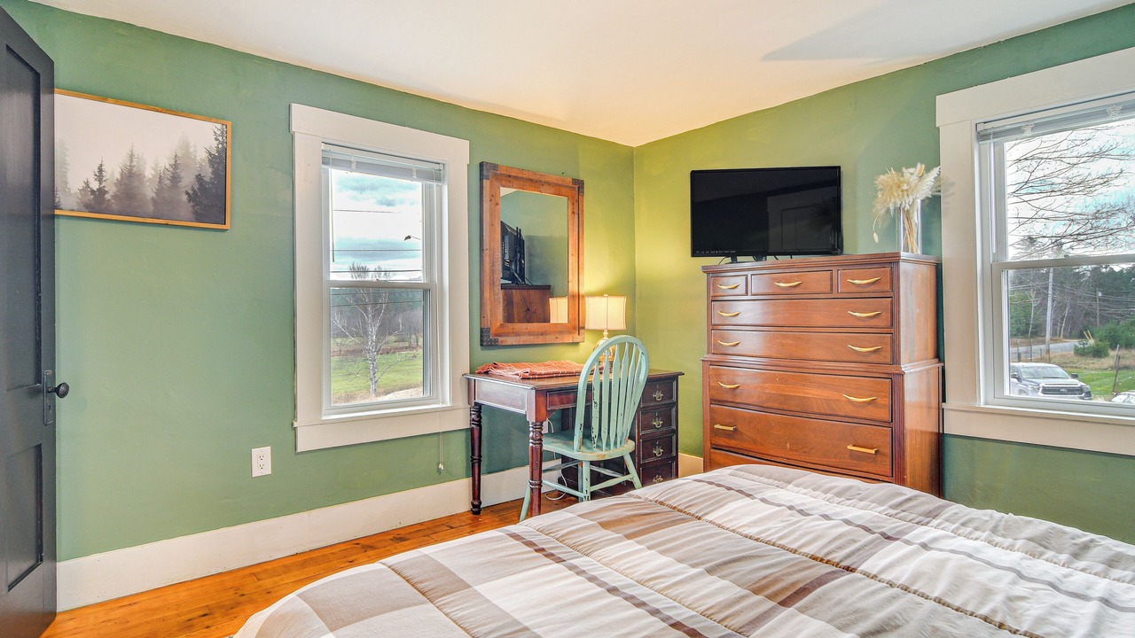 Photo of Bedroom in Rumford Point