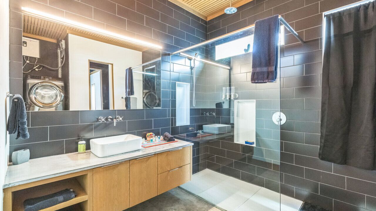 Photo of Bathroom in Garden Oaks