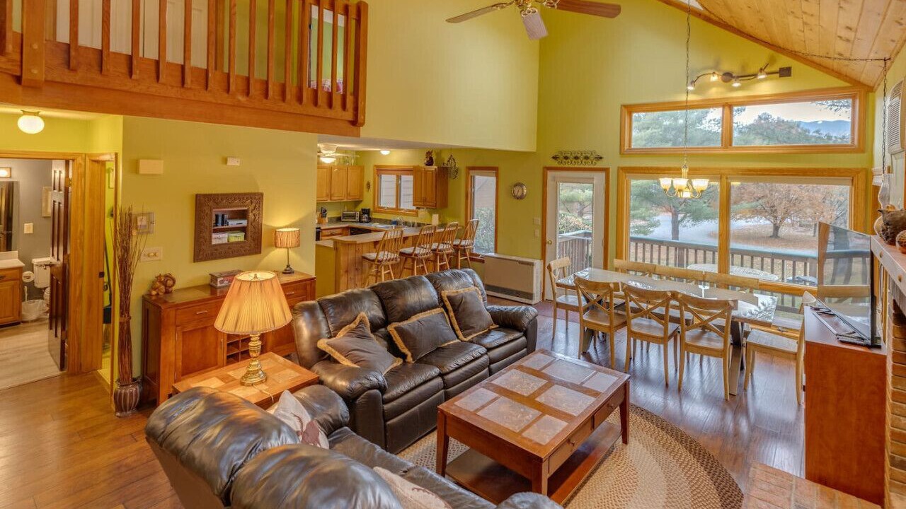 Photo of Livingroom in North Woodstock