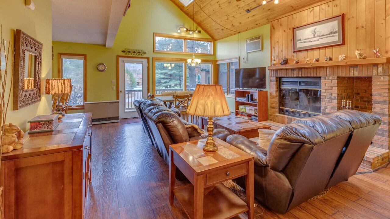 Photo of Livingroom in North Woodstock