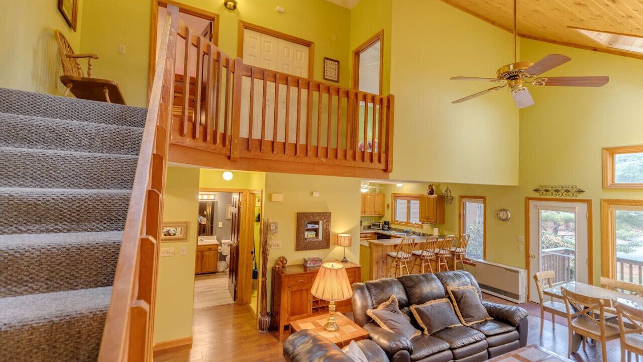 Photo of Livingroom in North Woodstock