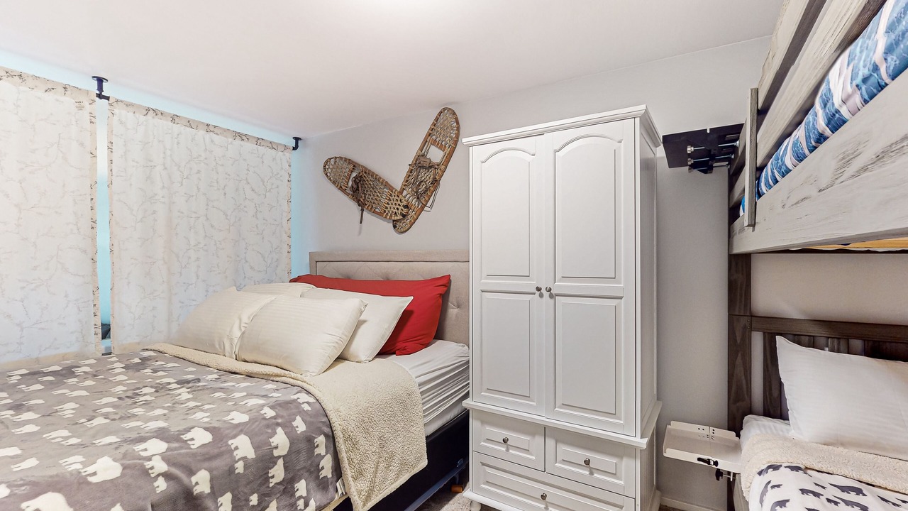 Photo of Bedroom in Warren