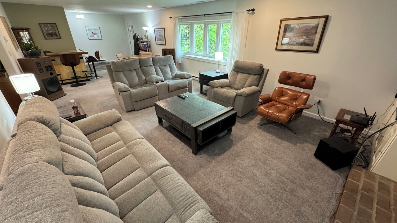 Photo of Livingroom in Easton