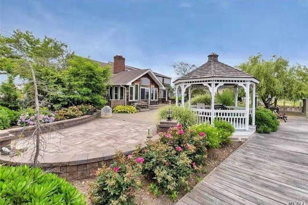 Photo of Outdoor in Amityville