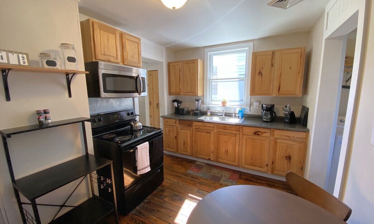 Photo of Kitchen in White Sulphur Springs