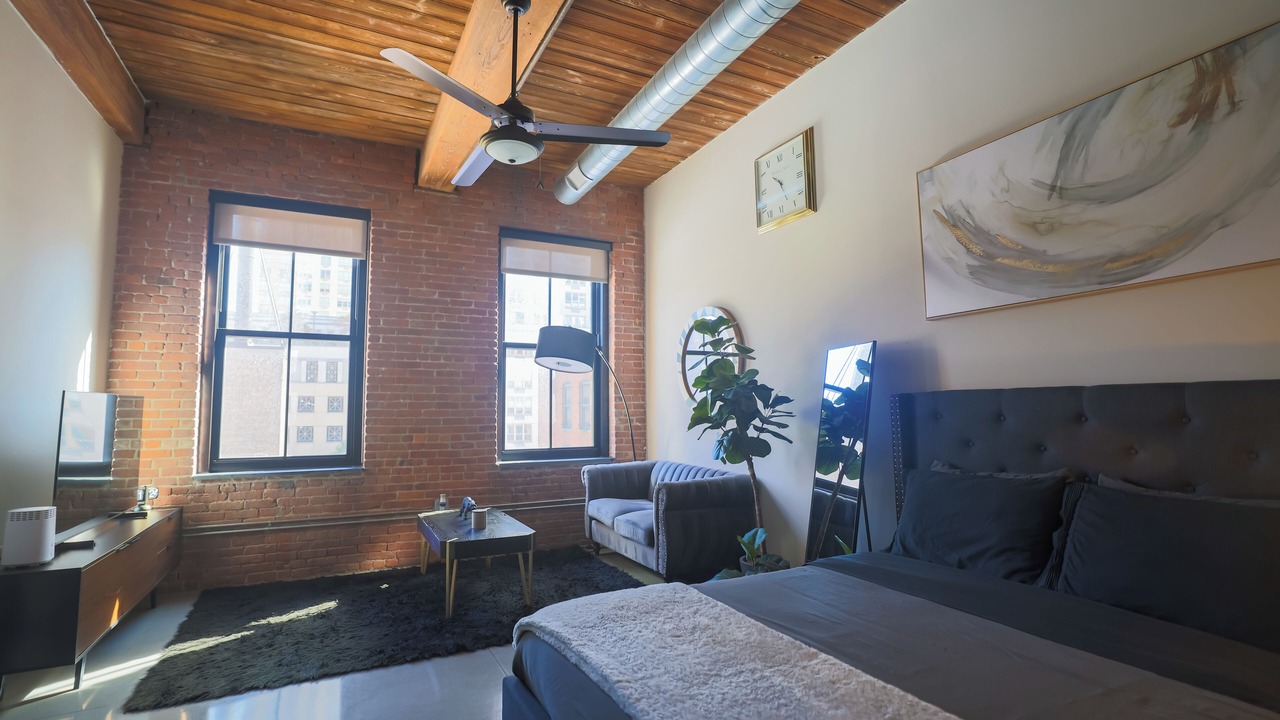 Photo of Bedroom in Powerhouse Arts District