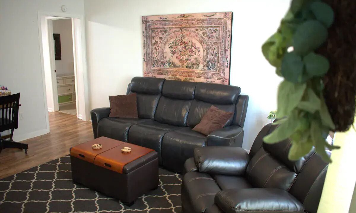 Photo of Livingroom in Corning