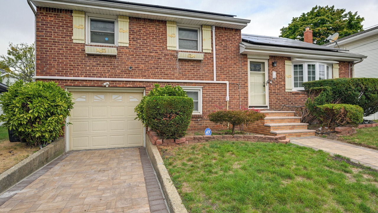 Photo of Outdoor in Floral Park