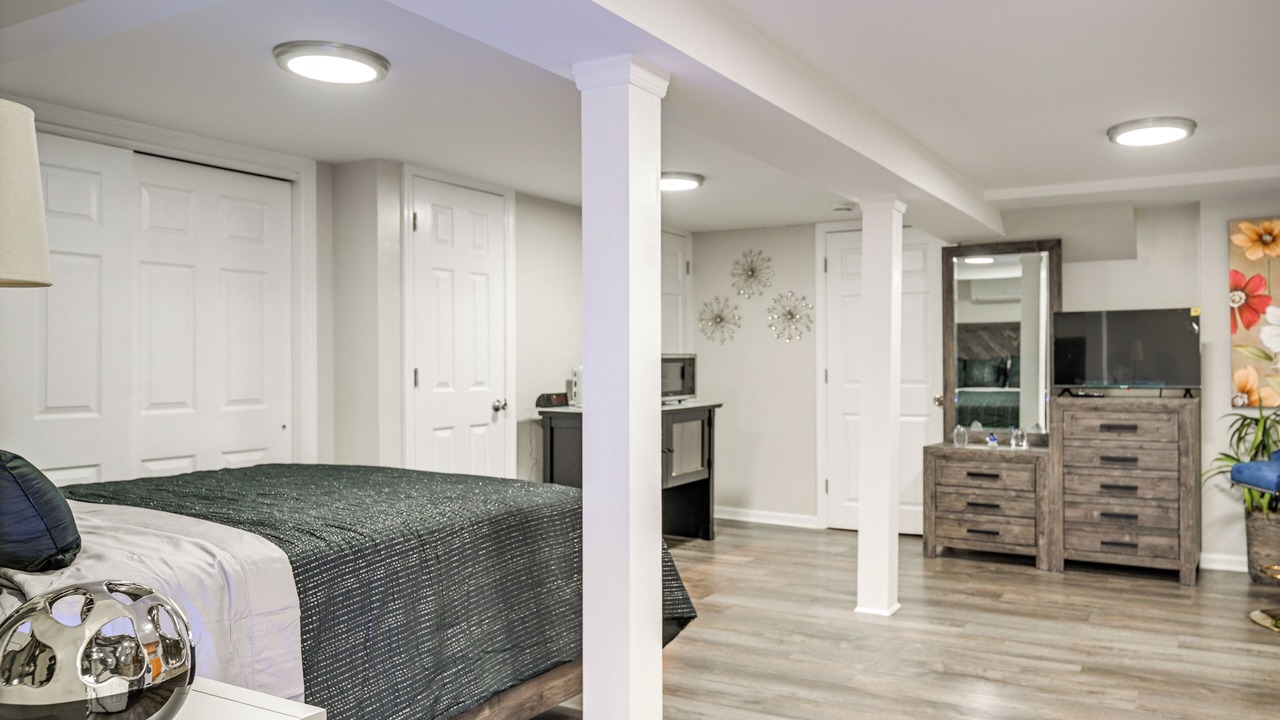 Photo of Bedroom in Floral Park