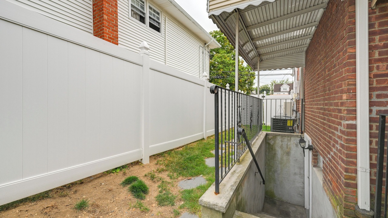 Photo of Outdoor in Floral Park