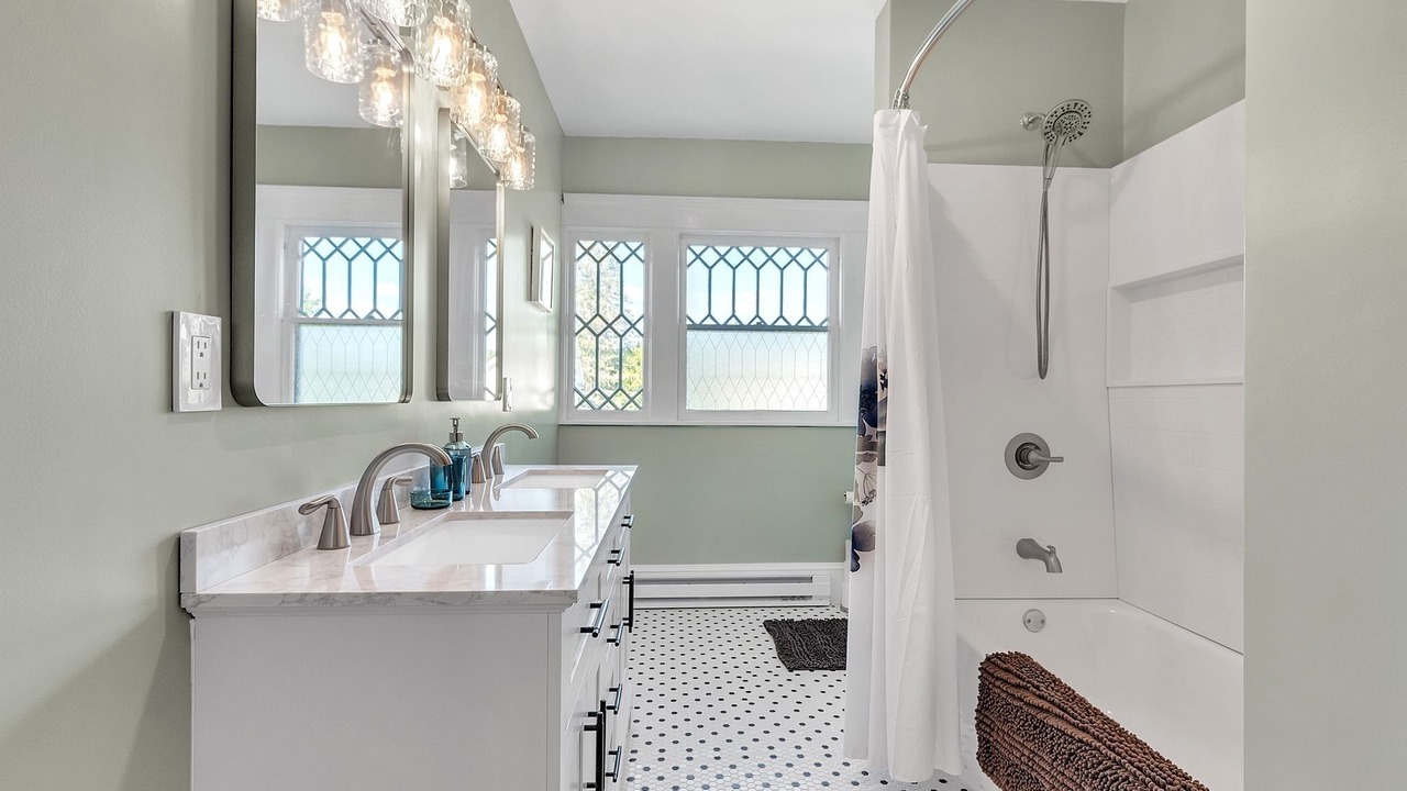 Photo of Bathroom in North Lake George