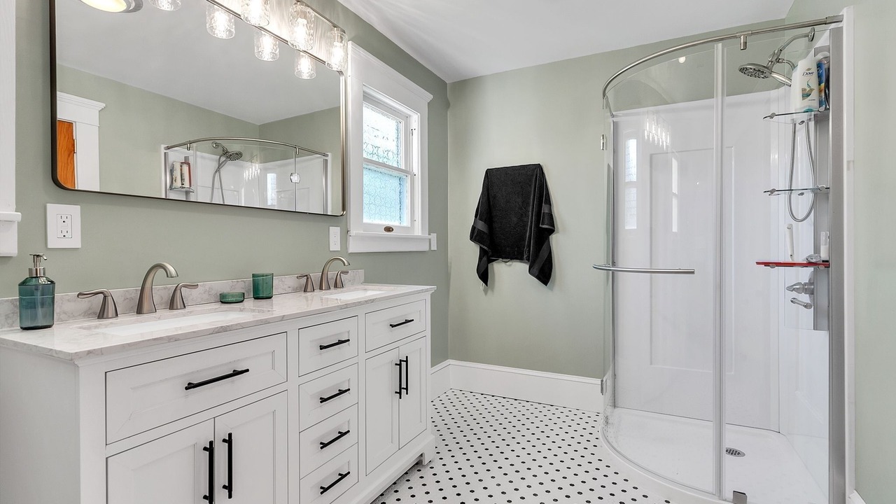 Photo of Bathroom in North Lake George