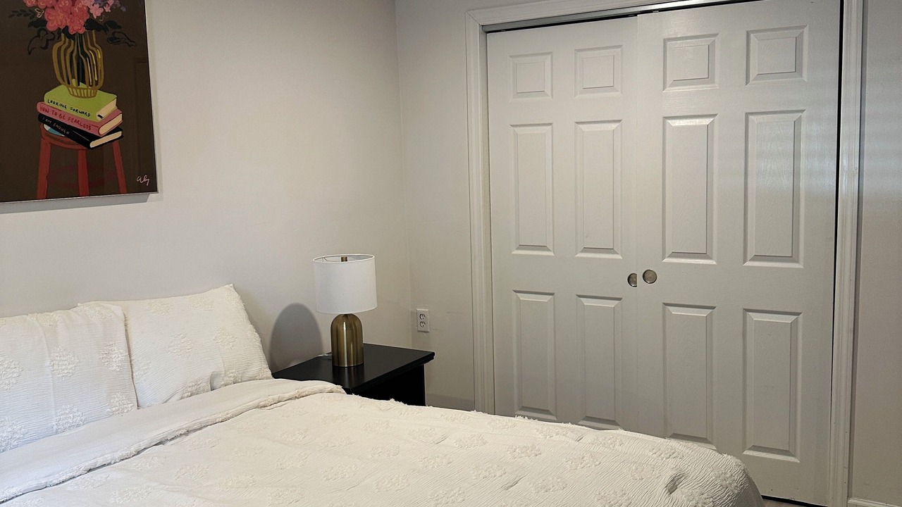 Photo of Bedroom in West Babylon