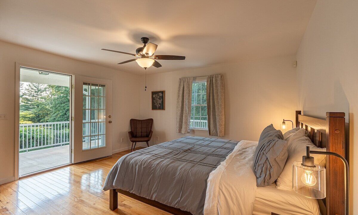 Photo of Bedroom in Lansing