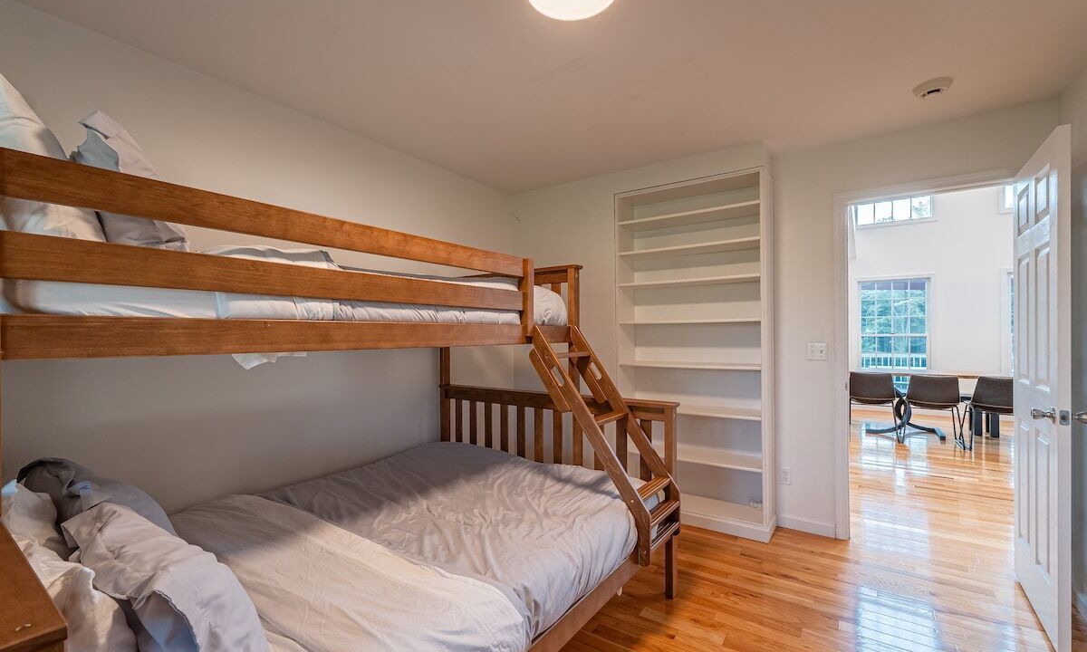 Photo of Bedroom in Lansing
