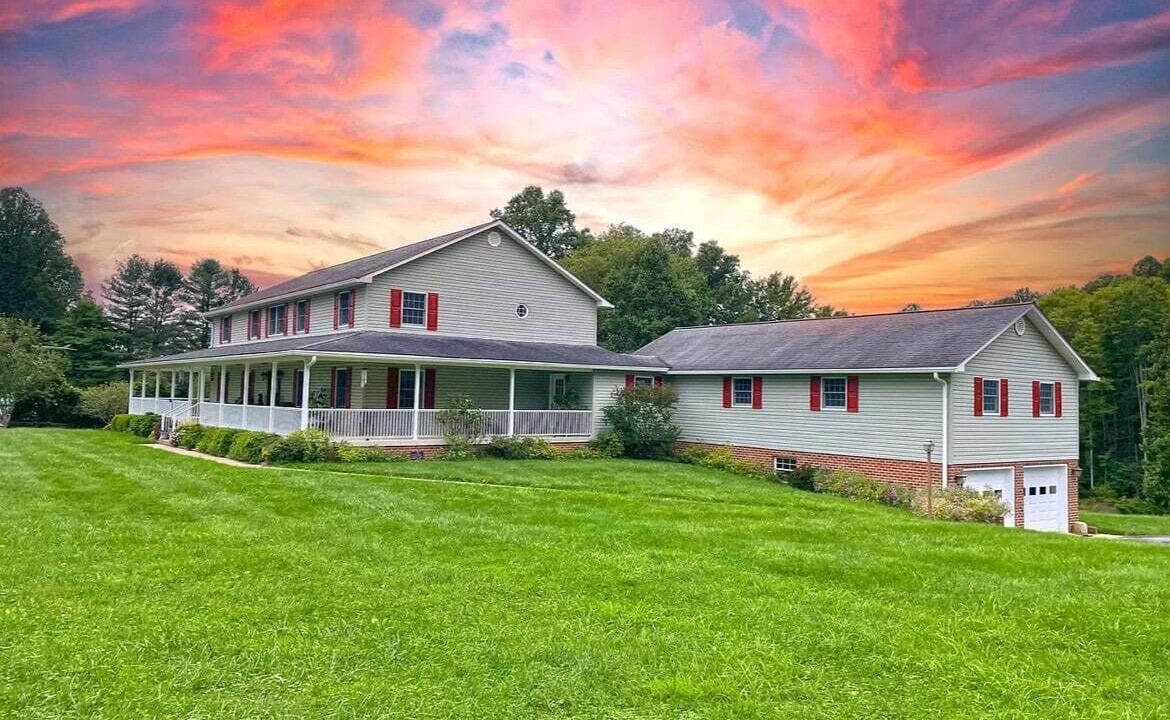Photo of Outdoor in Lansing