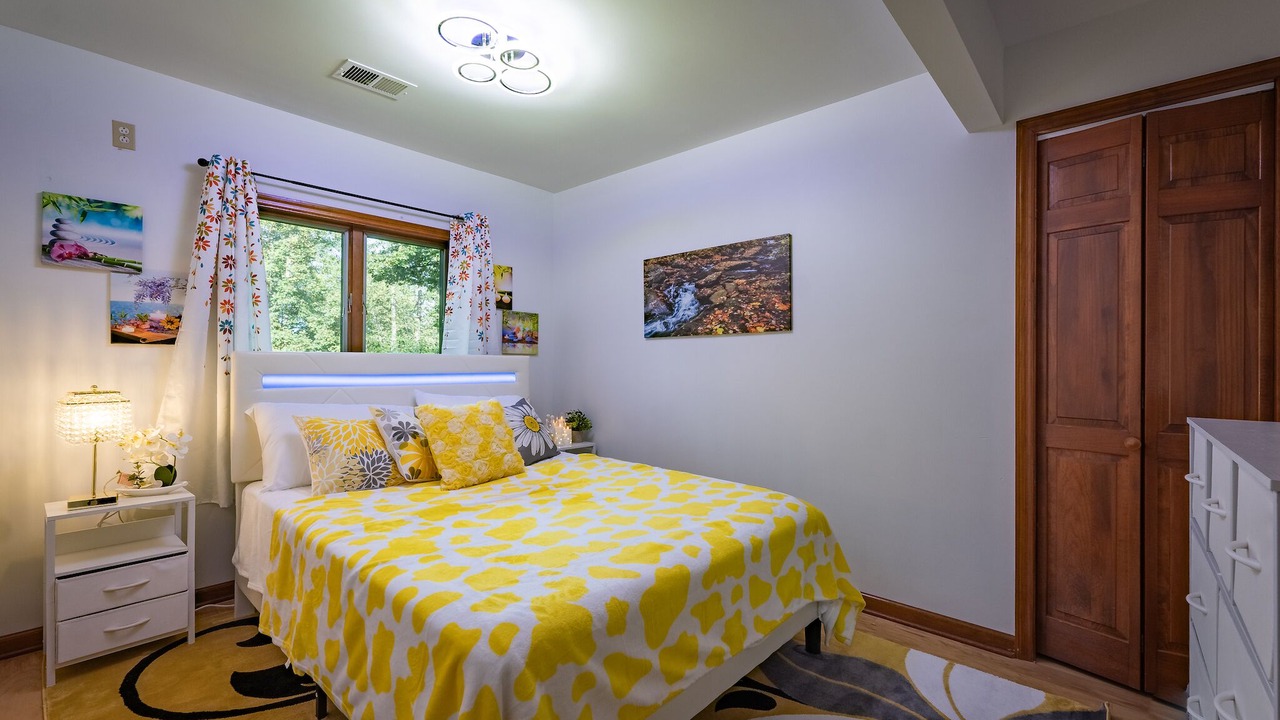 Photo of Bedroom in Summerlee
