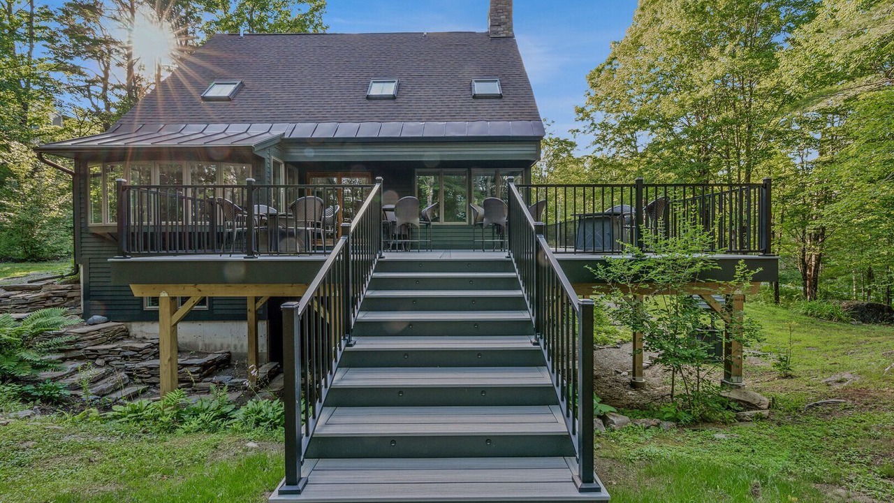Photo of Patio Balcony in West Hartford