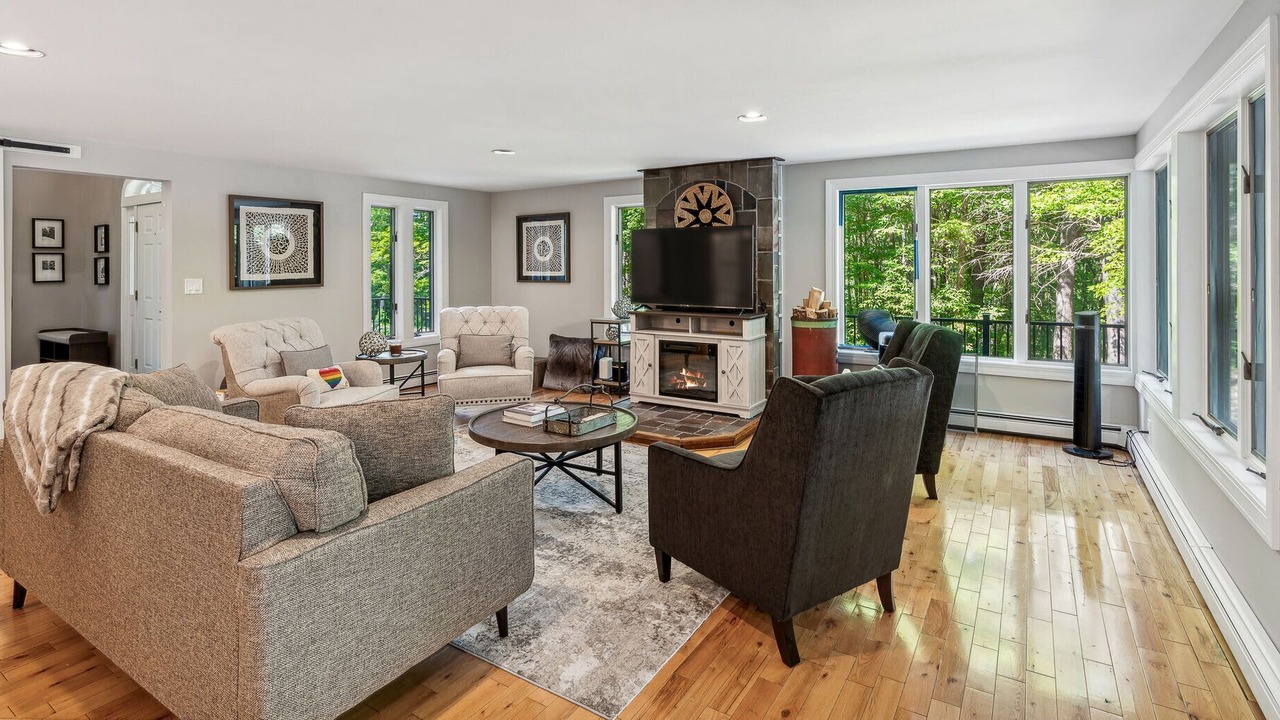 Photo of Livingroom in West Hartford