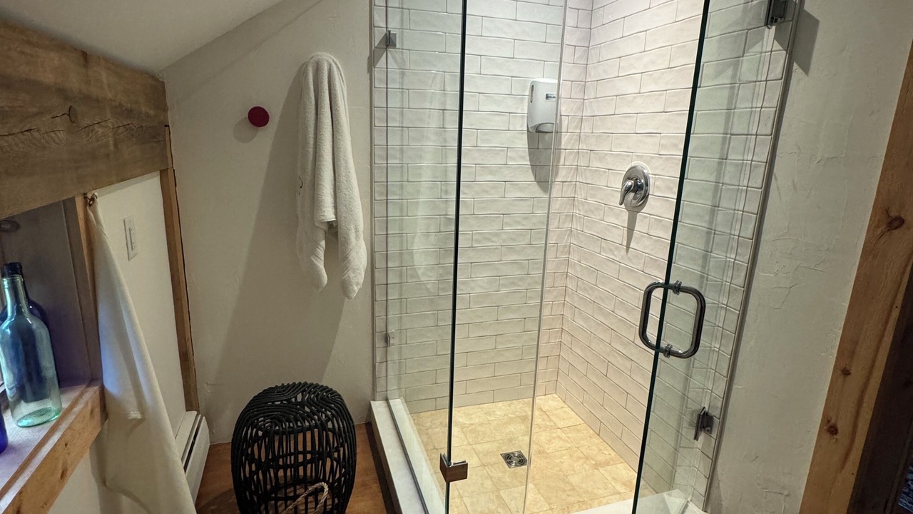 Photo of Bathroom in Townshend