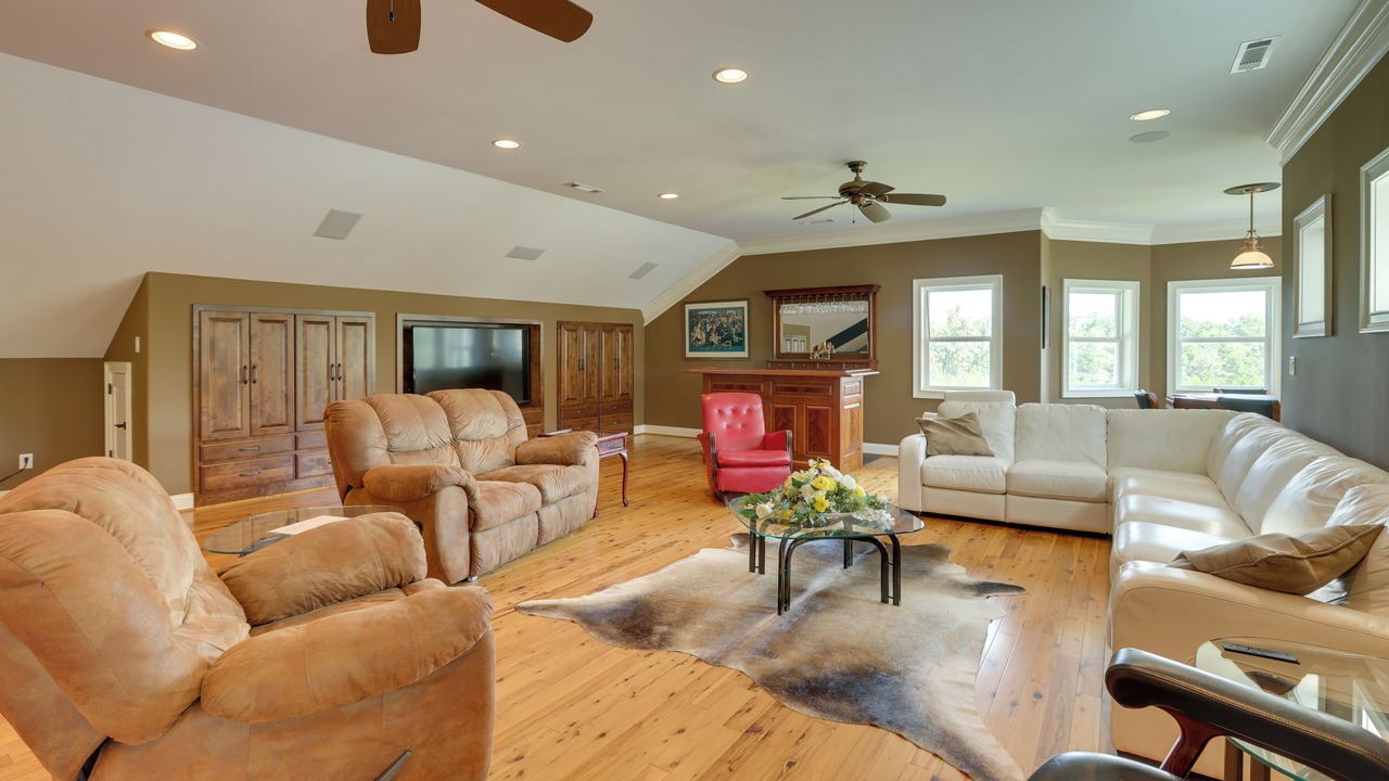 Photo of Bedroom in Alabaster