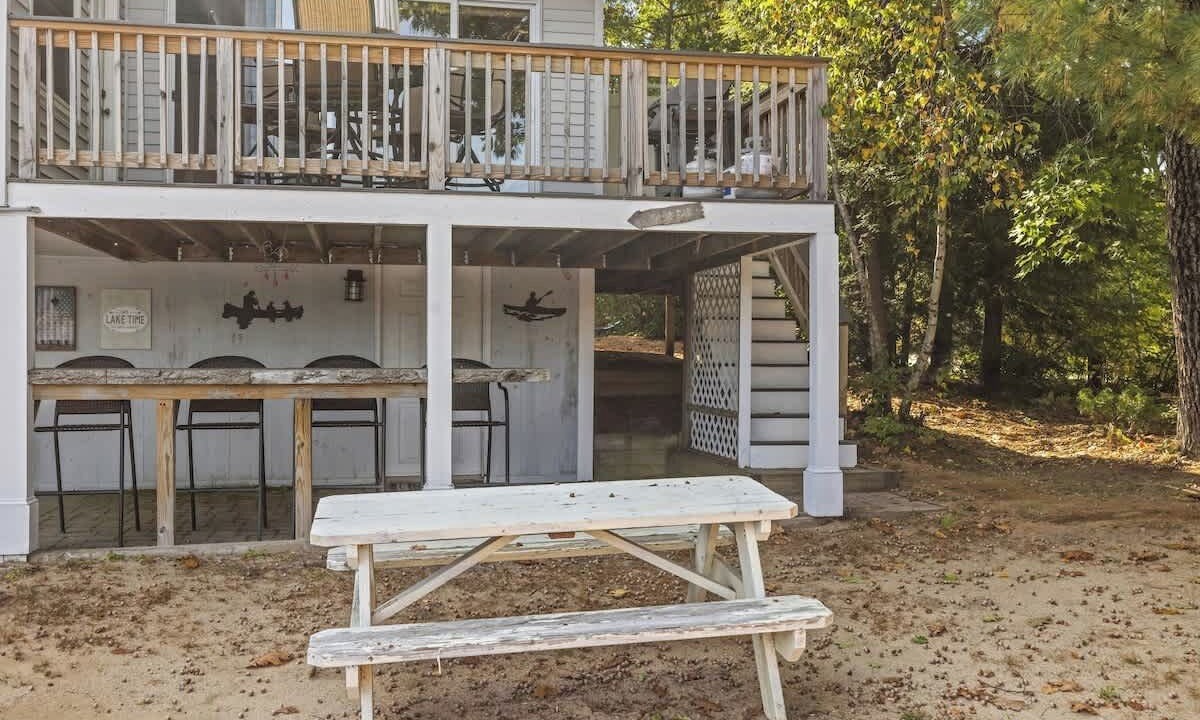 Photo of Outdoor in The Bays