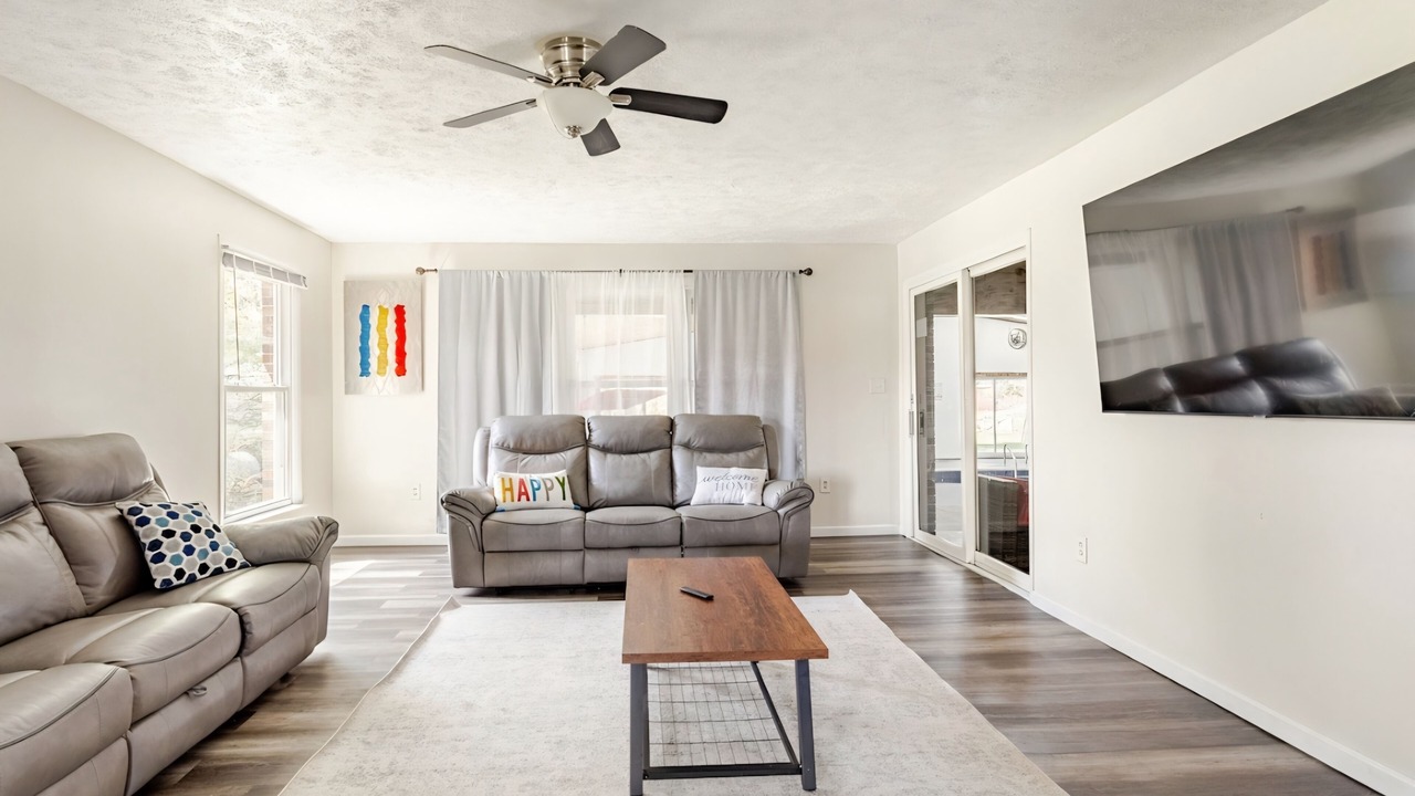 Photo of Livingroom in Pulaski