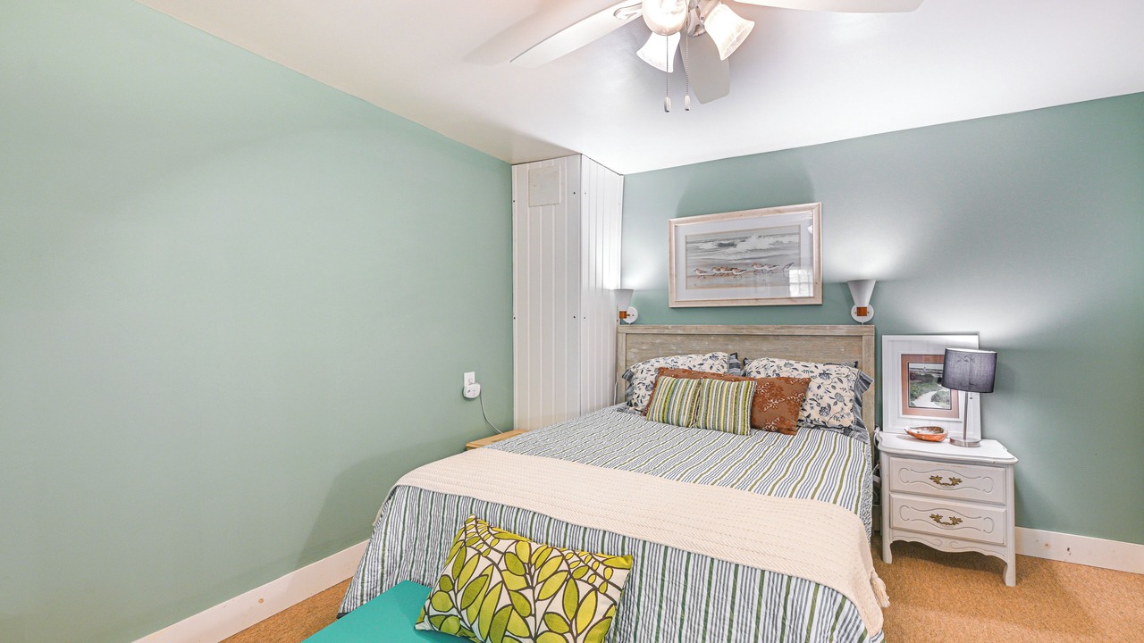 Photo of Bedroom in Aquebogue