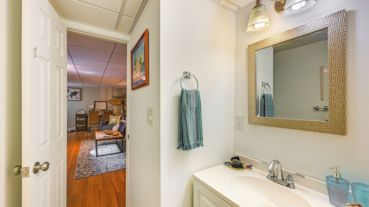 Photo of Bathroom in Aquebogue