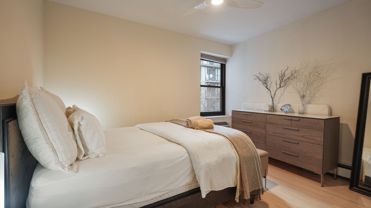 Photo of Bedroom in Midtown West