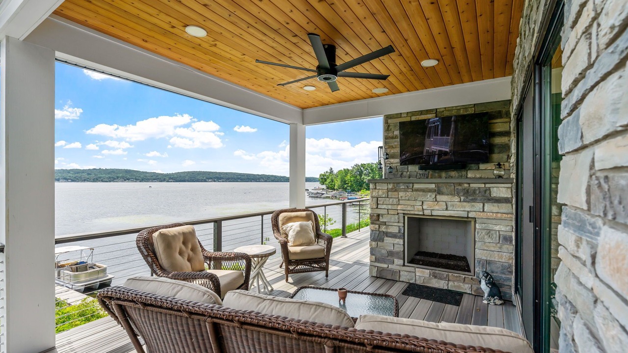 Photo of Patio Balcony in Saratoga Springs