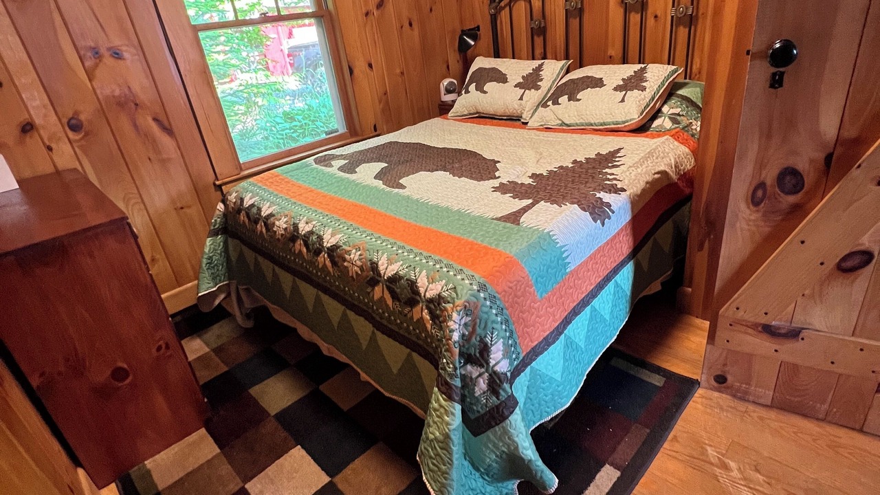 Photo of Bedroom in Warren