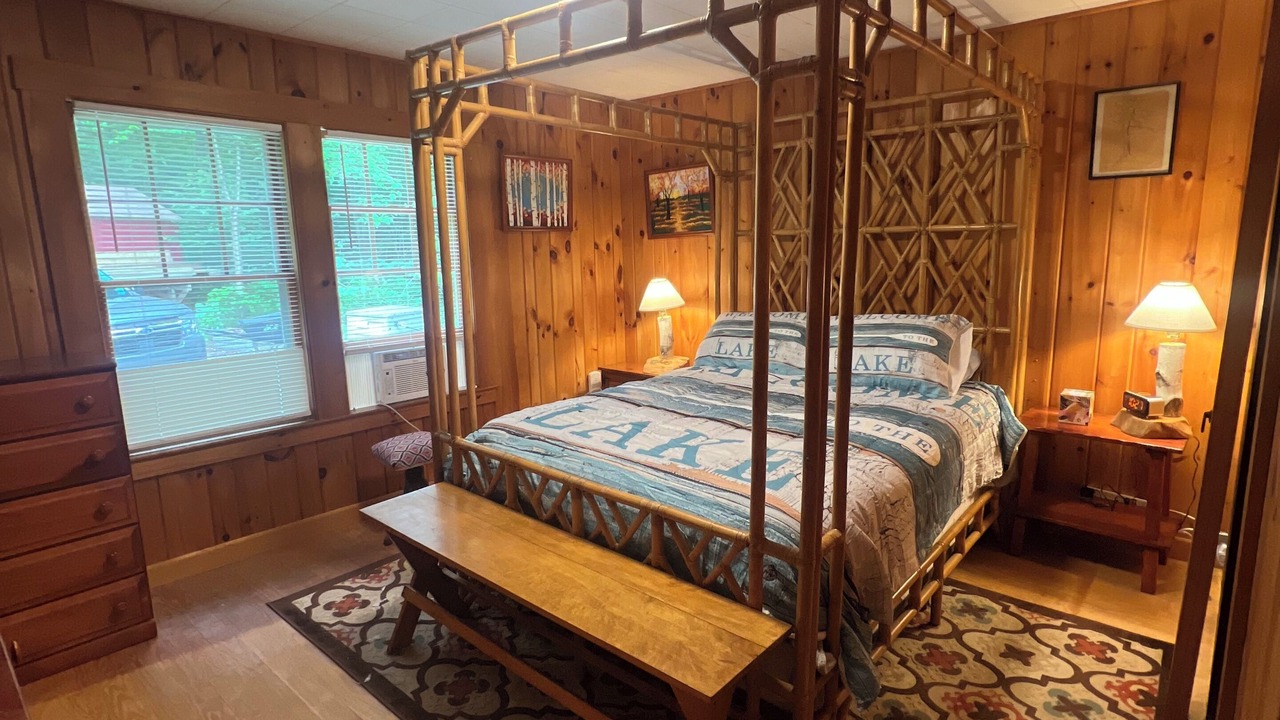 Photo of Bedroom in Warren